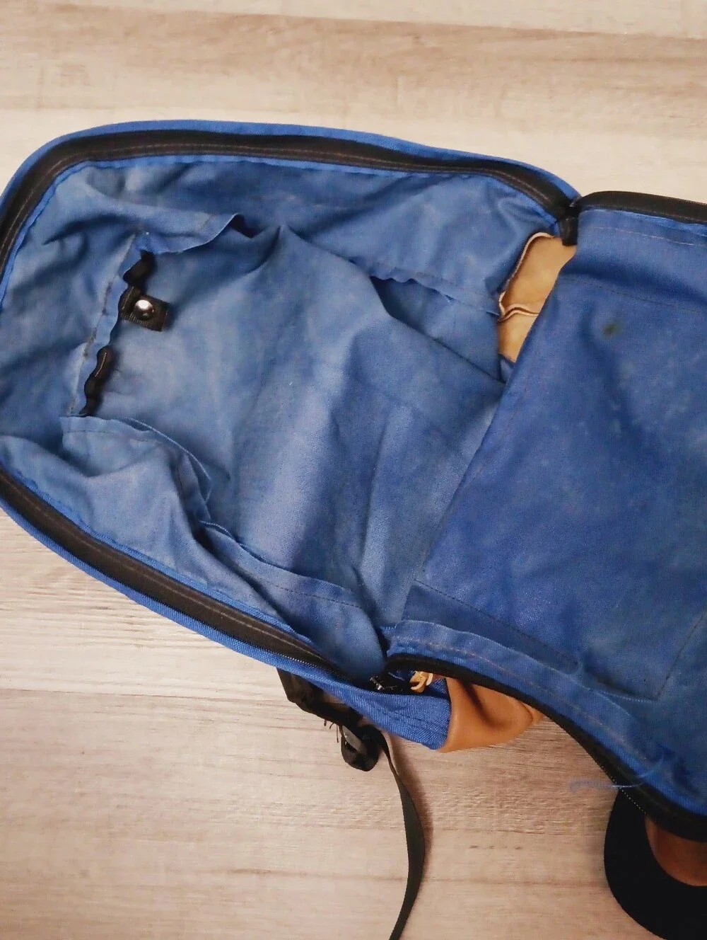 Jansport Vintage 90's Royal Blue Backpack with Tan Bottom